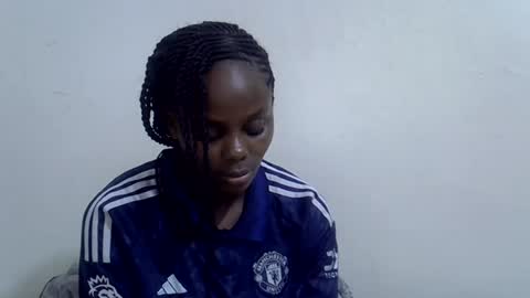 lyn_anna online show from July 2, 2026, 6:14 pm