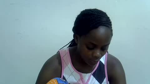lyn_anna online show from July 8, 2026, 6:23 pm