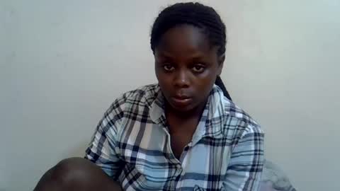 lyn_anna online show from July 20, 2026, 10:39 am