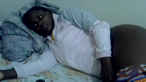 lyn_anna online show from July 23, 2026, 1:08 am