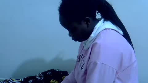 lyn_anna online show from July 27, 2026, 11:56 pm