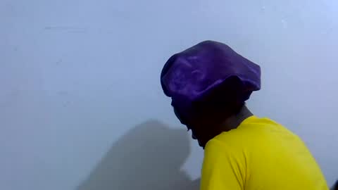 lyn_anna online show from July 31, 2026, 6:40 pm