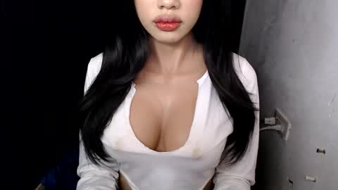 Lyn online show from March 15, 2026, 10:32 am