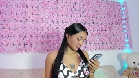 lynda_bonnie online show from November 5, 2025, 1:44 pm