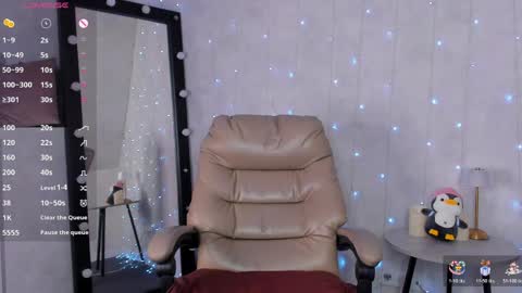 Snapshot of lynn_martin chatting on May 13, 2026, 12:41 am Lynn online show from May 13, 2026, 12:41 am