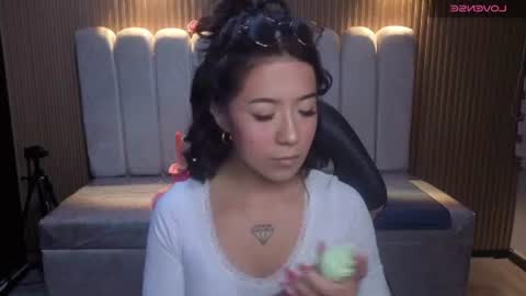 lynn_turner_ online show from July 15, 2026, 1:49 pm