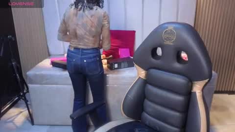 lynn_turner_ online show from July 20, 2026, 1:02 pm