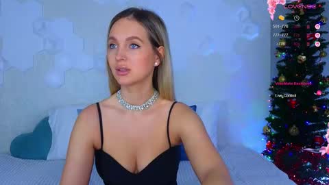 Lana online show from January 19, 2026, 5:33 am