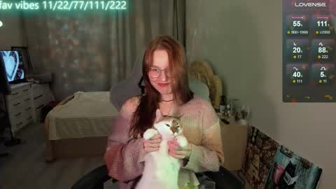 Snapshot of lynne_dawson chatting on October 18, 2025, 4:52 pm lynne_dawson online show from October 18, 2025, 4:52 pm