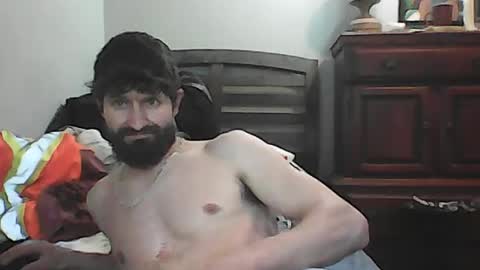 Snapshot of lynnslade chatting on May 13, 2026, 10:49 pm lynnslade online show from May 13, 2026, 10:49 pm