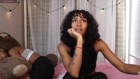 Snapshot of lynx_sun__ chatting on September 25, 2025, 6:00 pm Lynx and Sun online show from September 25, 2025, 6:00 pm