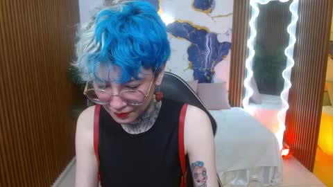 lyra_tay online show from March 1, 2026, 12:07 pm