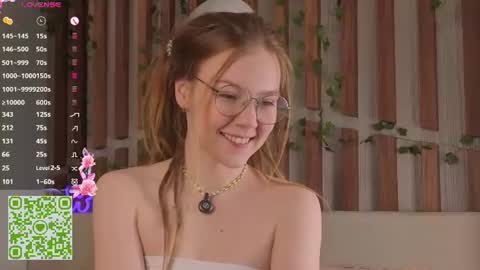 Snapshot of lyra_thenymph chatting on July 25, 2026, 12:42 am Lyra online show from July 25, 2026, 12:42 am
