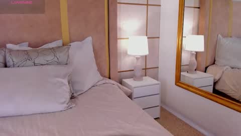    online show from February 25, 2026, 11:20 am