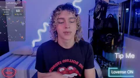 Lyric online show from February 23, 2026, 3:15 am