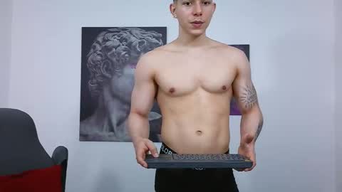 Snapshot of lysan_corv chatting on December 20, 2025, 5:09 pm Lysan online show from December 20, 2025, 5:09 pm