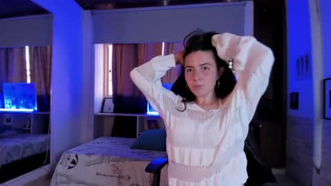 Snapshot of lyssa_muller chatting on January 13, 2025, 10:13 pm Lyssa Everyday From 0700 to 1630 Col Time online show from January 13, 2025, 10:13 pm