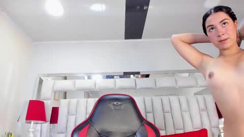 Snapshot of lyzzi_smith01 chatting on September 24, 2025, 9:07 pm Lizzy smith online show from September 24, 2025, 9:07 pm