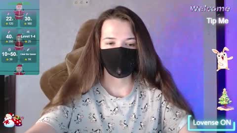 Snapshot of m00n8kiki chatting on December 22, 2025, 6:43 am Ksu online show from December 22, 2025, 6:43 am