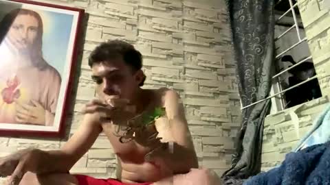 Snapshot of m0ntana777 chatting on March 17, 2026, 3:55 am m0ntana777 online show from March 17, 2026, 3:55 am