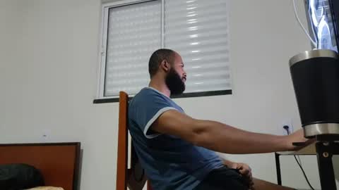 Snapshot of m0ren01995 chatting on July 18, 2026, 5:50 pm m0ren01995 online show from July 18, 2026, 5:50 pm