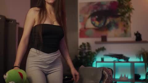 M1A  Dddy online show from September 21, 2025, 5:36 pm