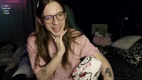 m1shq online show from February 19, 2025, 11:57 pm