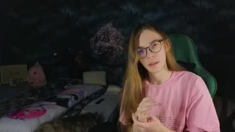 m1shq online show from October 2, 2025, 9:44 pm