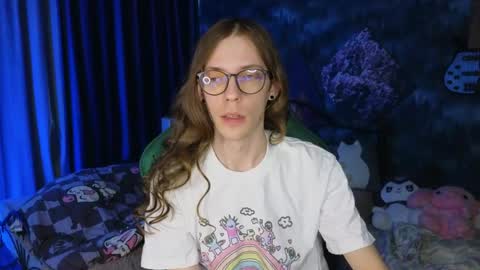 Snapshot of m1shq chatting on April 19, 2026, 3:22 pm m1shq online show from April 19, 2026, 3:22 pm