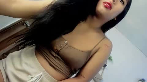 Snapshot of m1ssjanelana69 chatting on June 10, 2026, 12:00 am Janelovesu online show from June 10, 2026, 12:00 am