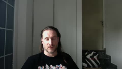 m4rduk online show from March 9, 2025, 2:21 pm