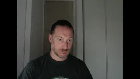 Snapshot of m4rduk81 chatting on May 10, 2026, 5:12 am m4rduk online show from May 10, 2026, 5:12 am