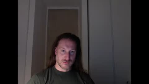 Snapshot of m4rduk81 chatting on May 11, 2026, 3:45 am m4rduk online show from May 11, 2026, 3:45 am