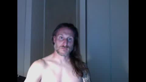Snapshot of m4rduk81 chatting on June 8, 2026, 7:25 pm m4rduk online show from June 8, 2026, 7:25 pm
