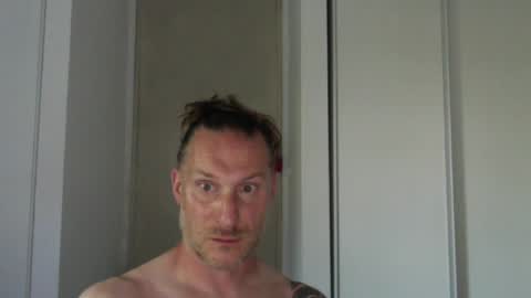 Snapshot of m4rduk81 chatting on June 22, 2026, 4:04 pm m4rduk online show from June 22, 2026, 4:04 pm