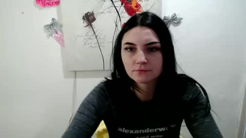 m_i_k_i_ online show from February 17, 2026, 10:45 am