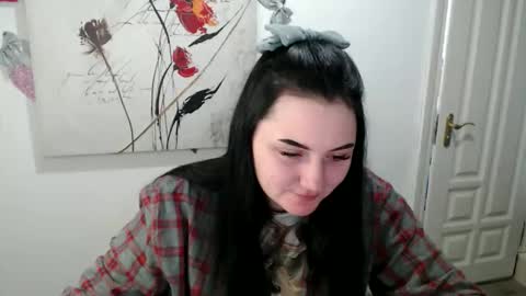 m_i_k_i_ online show from March 16, 2026, 1:26 pm