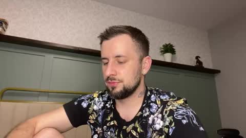 m_stephen online show from May 16, 2026, 3:14 am