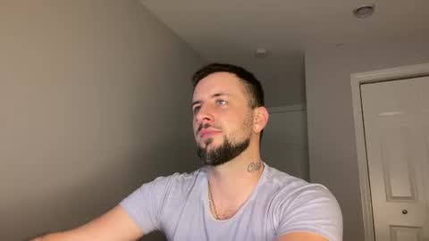 m_stephen online show from June 18, 2026, 3:18 am
