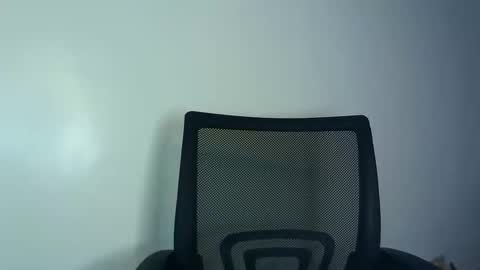 Snapshot of m_tits3 chatting on October 8, 2025, 12:30 am m_tits3 online show from October 8, 2025, 12:30 am