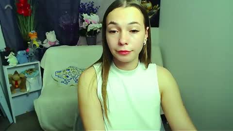 Snapshot of m_vikki chatting on May 13, 2026, 5:10 pm Vikki online show from May 13, 2026, 5:10 pm