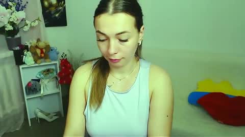 Snapshot of m_vikki chatting on May 21, 2026, 9:49 am Vikki online show from May 21, 2026, 9:49 am