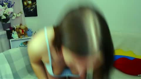 Snapshot of m_vikki chatting on May 25, 2026, 1:17 pm Vikki online show from May 25, 2026, 1:17 pm