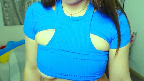 Snapshot of m_vikki chatting on May 31, 2026, 6:09 pm Vikki online show from May 31, 2026, 6:09 pm