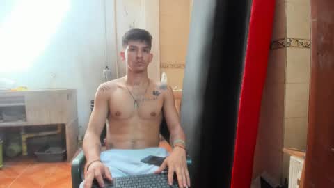 Snapshot of maaster420 chatting on February 7, 2025, 7:27 pm itgram pezlo josue online show from February 7, 2025, 7:27 pm