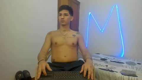 Snapshot of maaster420 chatting on October 29, 2025, 12:18 pm itgram pezlo josue online show from October 29, 2025, 12:18 pm