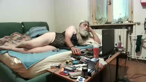 Snapshot of maax1970to chatting on September 27, 2025, 10:09 am maax1970 online show from September 27, 2025, 10:09 am