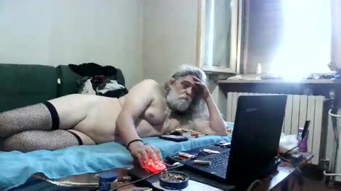 Snapshot of maax1970to chatting on May 26, 2026, 8:10 am maax1970 online show from May 26, 2026, 8:10 am
