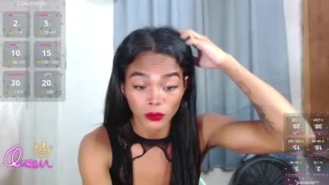 Divina online show from July 27, 2026, 2:18 am