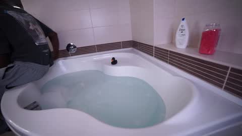 Mac Troy online show from March 9, 2025, 6:54 pm